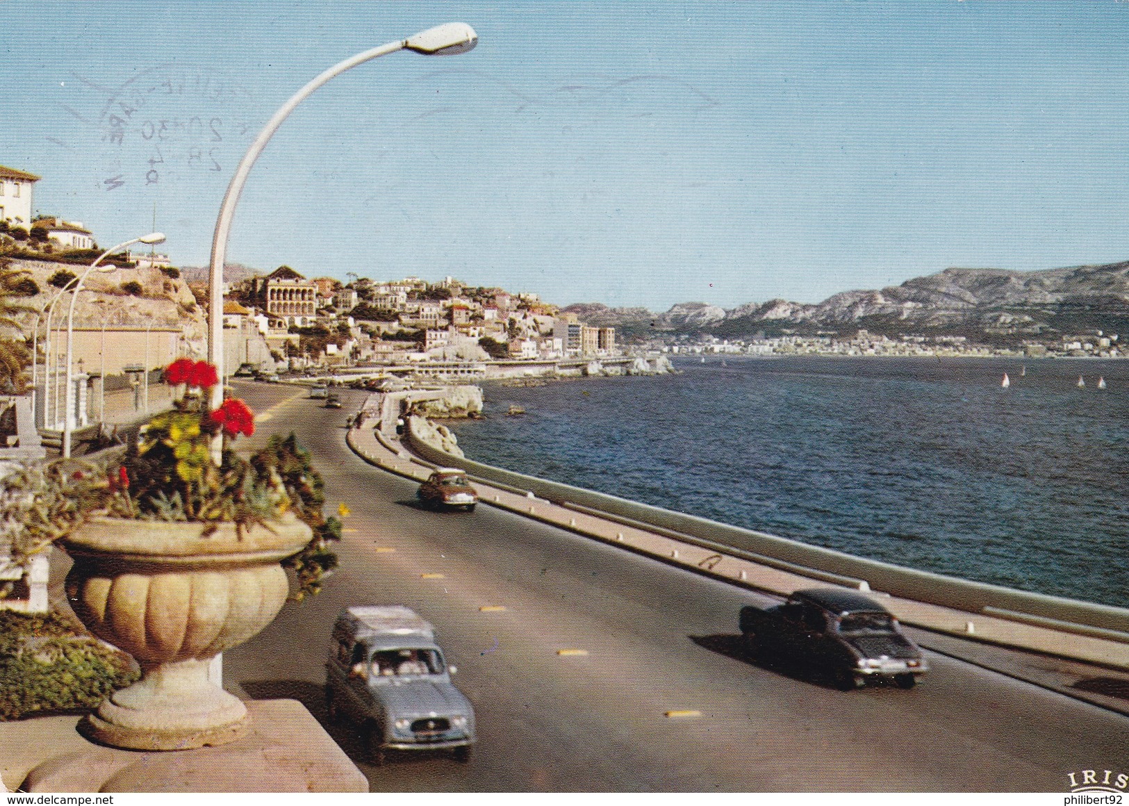 Marseille. La Nouvelle Corniche. Automobiles Citroën DS,  Renault 4. - Endoume, Roucas, Corniche, Spiaggia