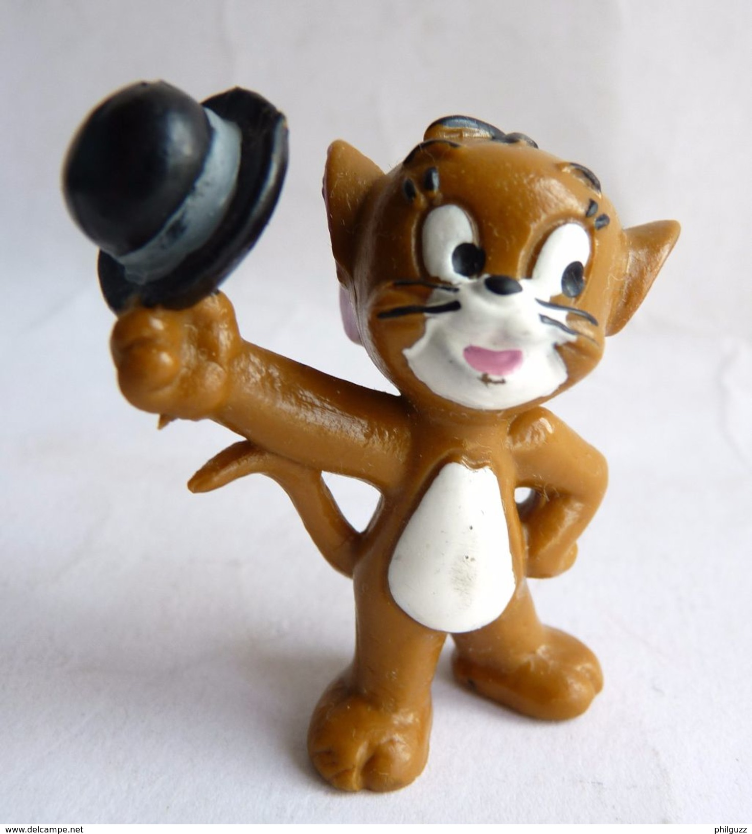 FIGURINE BULLY 1984 TOM & JERRY TON CHAPEAU MELON - Autres & Non Classés