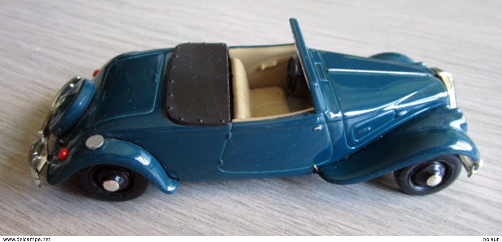 Citroen Traction Cabriolet 22 CV - Norev  1/43 - Norev