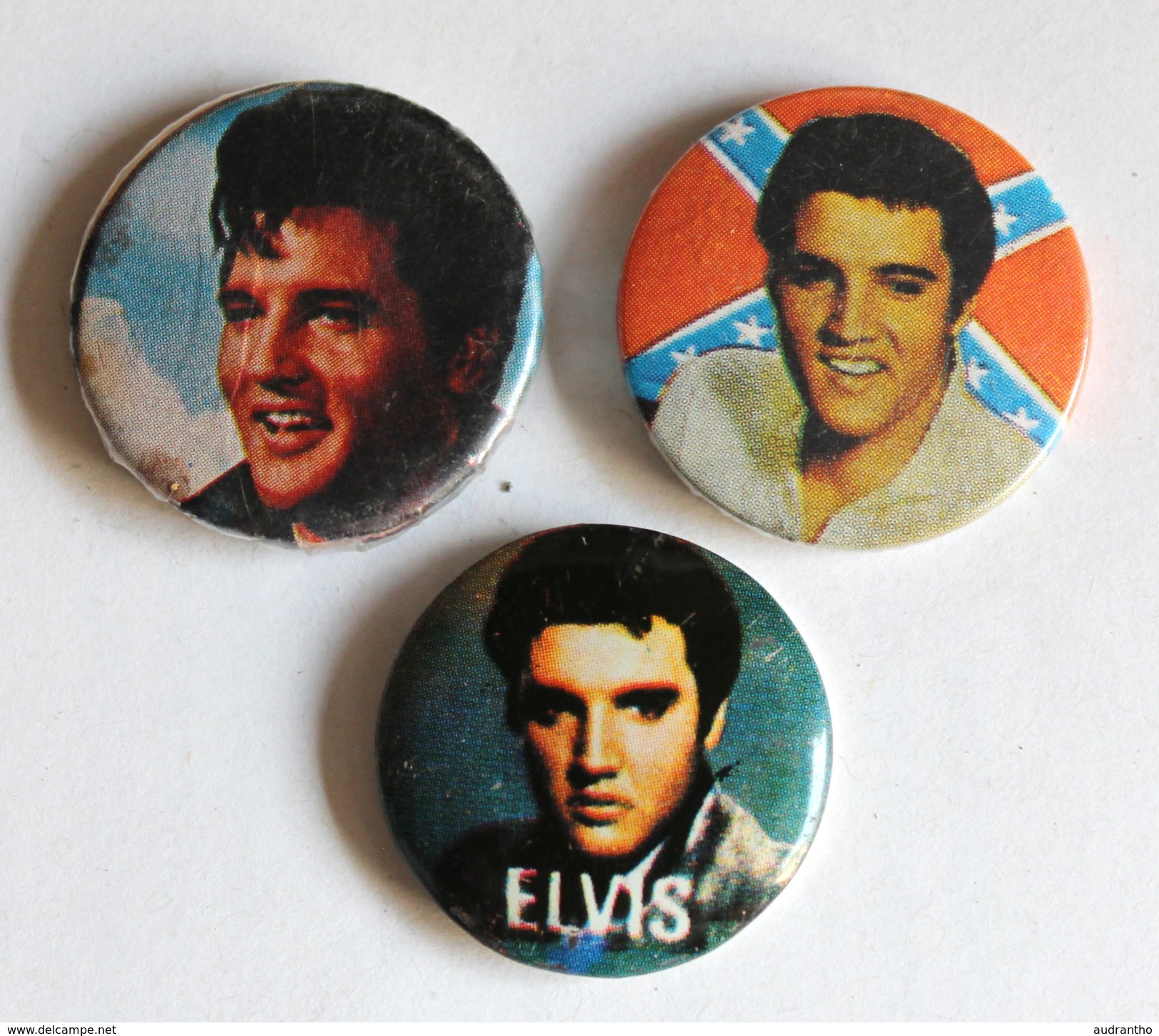 1 Badge Elvis Presley A Choisir Parmi 10 The King Ancien Vintage - Other Products