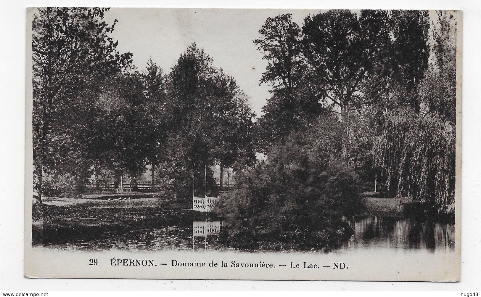 EPERNON - N° 29 - DOMAINE DE LA SAVONIERE - LE LAC - CPA NON VOYAGEE - Epernon