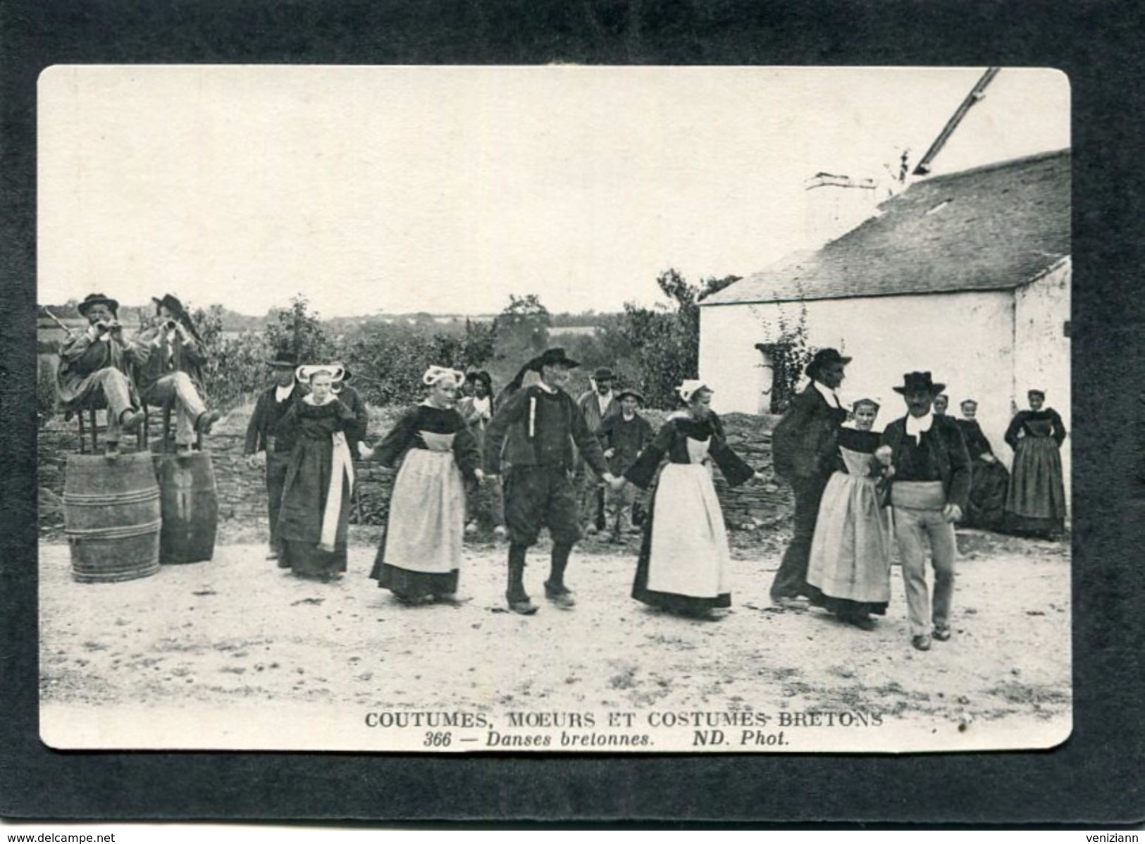 CPA - COUTUMES, MOEURS ET COSTUMES BRETONS - 366 - Danses Bretonnes, Très Animé - Sonstige & Ohne Zuordnung