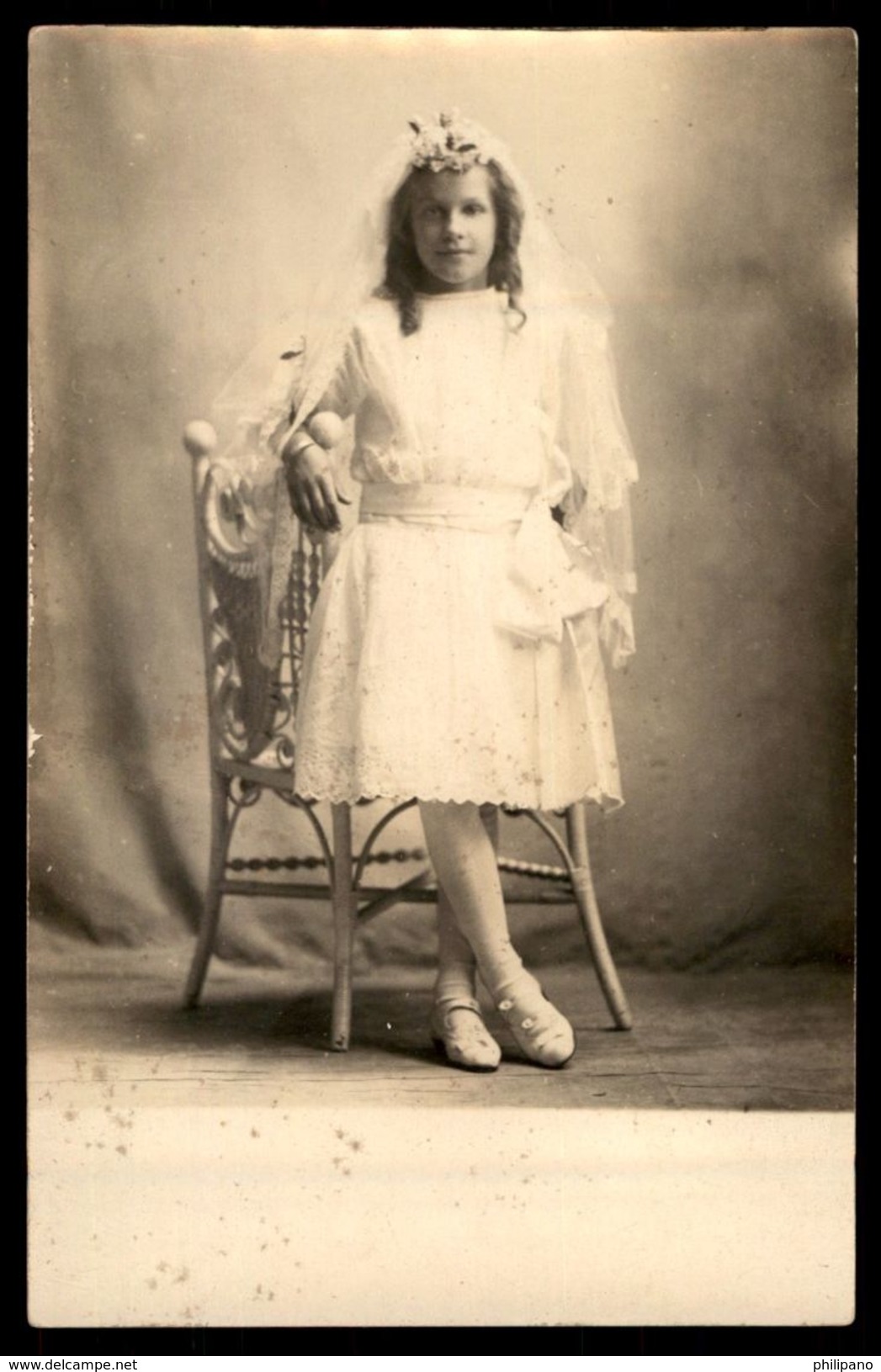 RPPC  Young Girl  Ref 2680 - To Identify