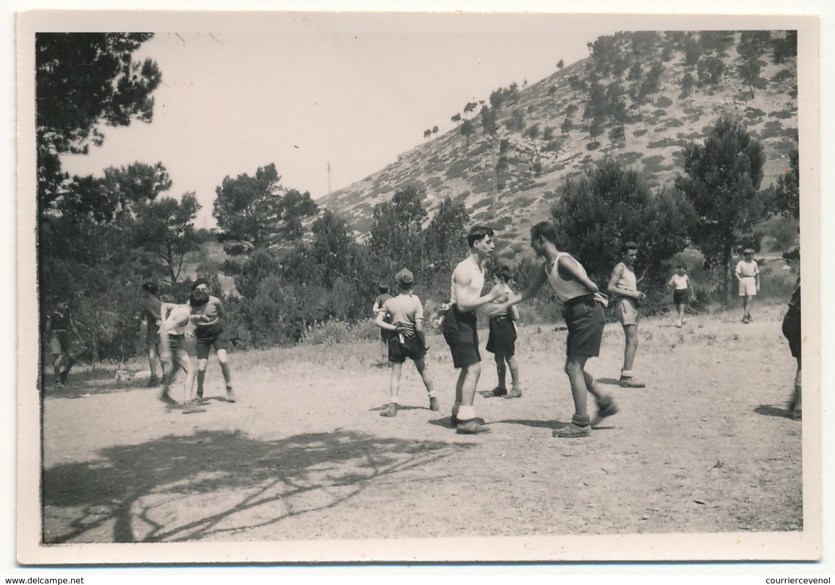 SCOUTISME - Environs MARSEILLE - 20 petites photos Scoutisme entre 1940 et 1942