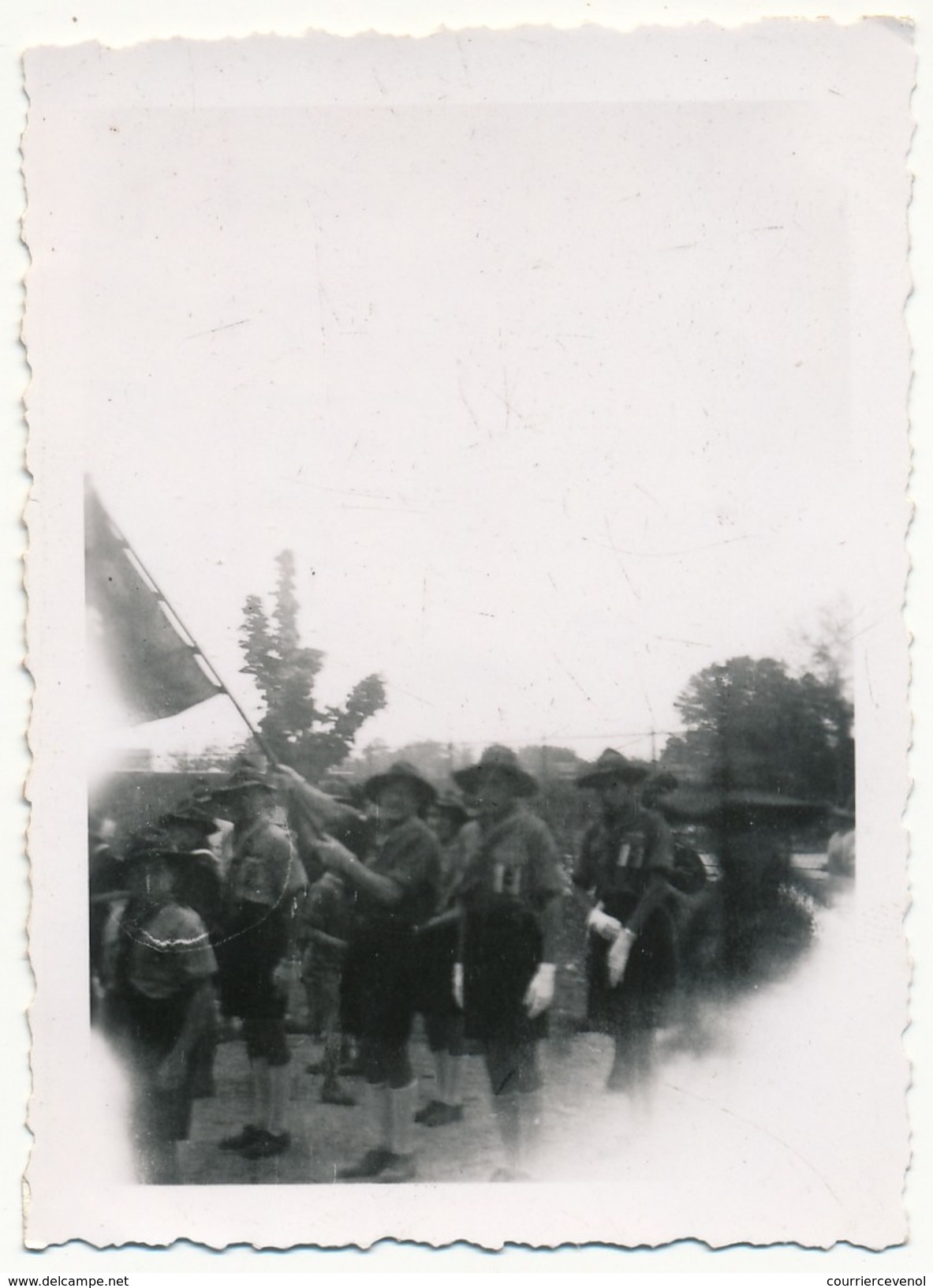 SCOUTISME -  MARSEILLE - 6 Petites Photos Scoutisme - Fête De Jeanne D'Arc 10/05/1942 - Scoutismo