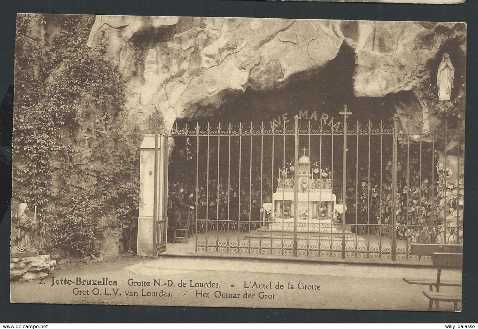 +++ CPA - JETTE - BRUXELLES - Grotte De N-D De Lourdes - Autel De La Grotte   // - Jette