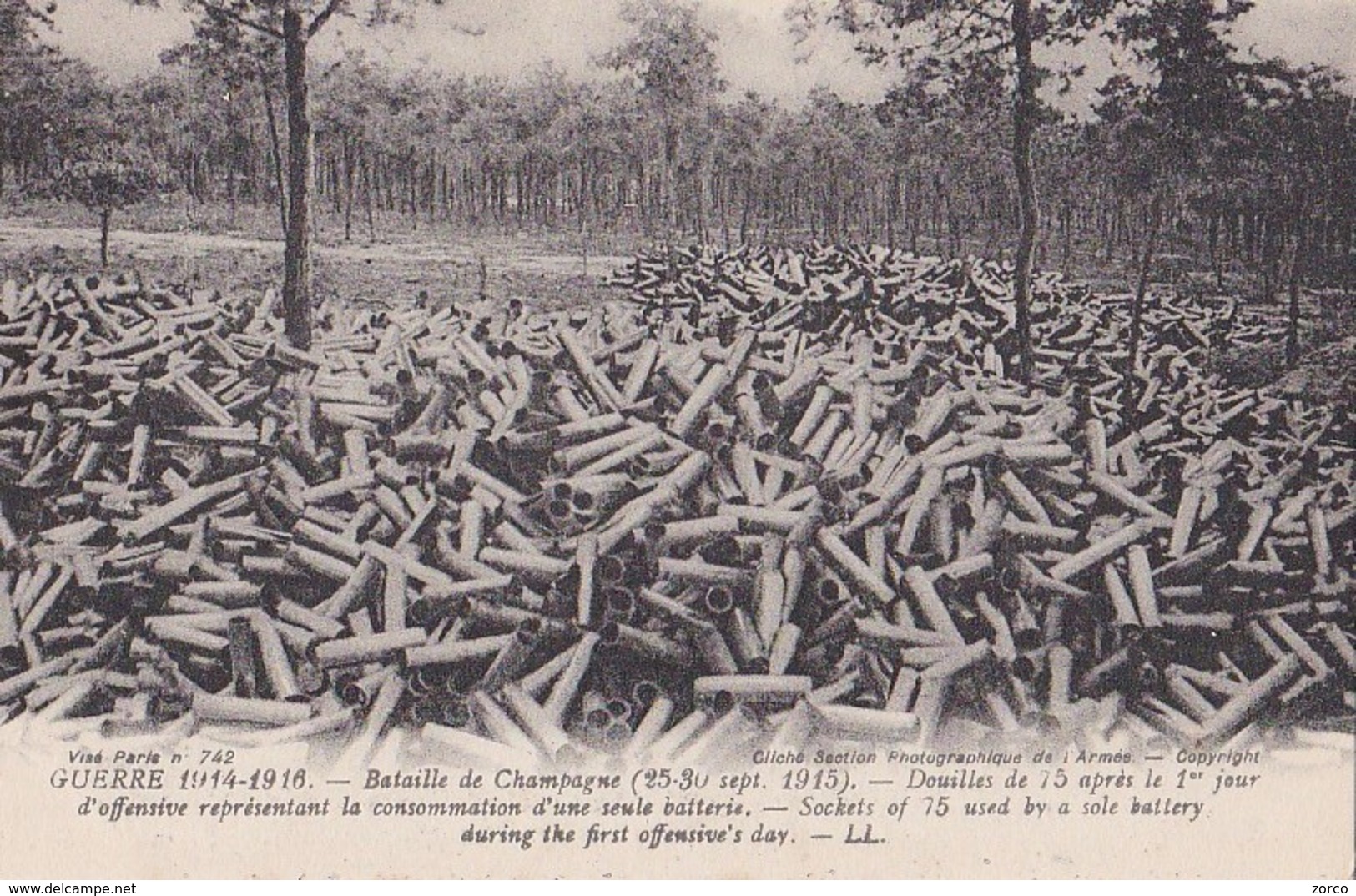 Bataille De Champagne. Douilles De 75 Après Le Premier Jour De L'offensive. 1914-1918. - Autres & Non Classés