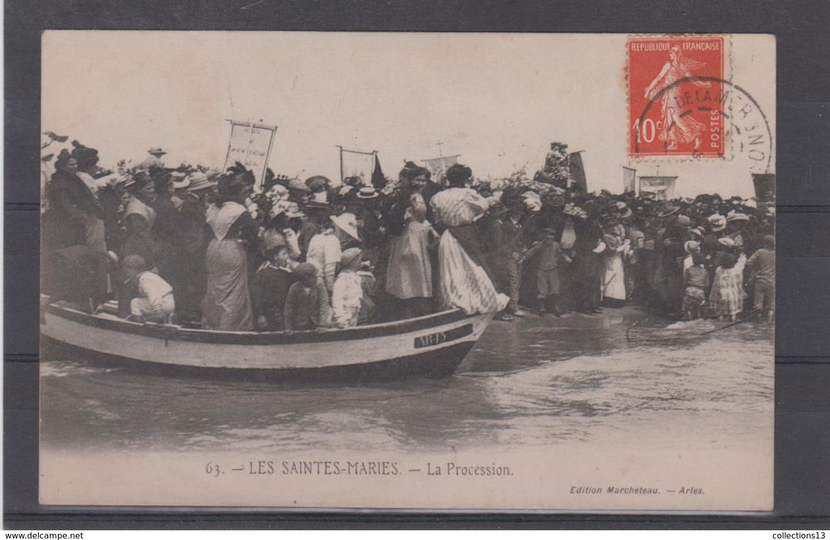 BOUCHES DU RHONE - Les Saintes Maries De La Mer - La Procession - Saintes Maries De La Mer