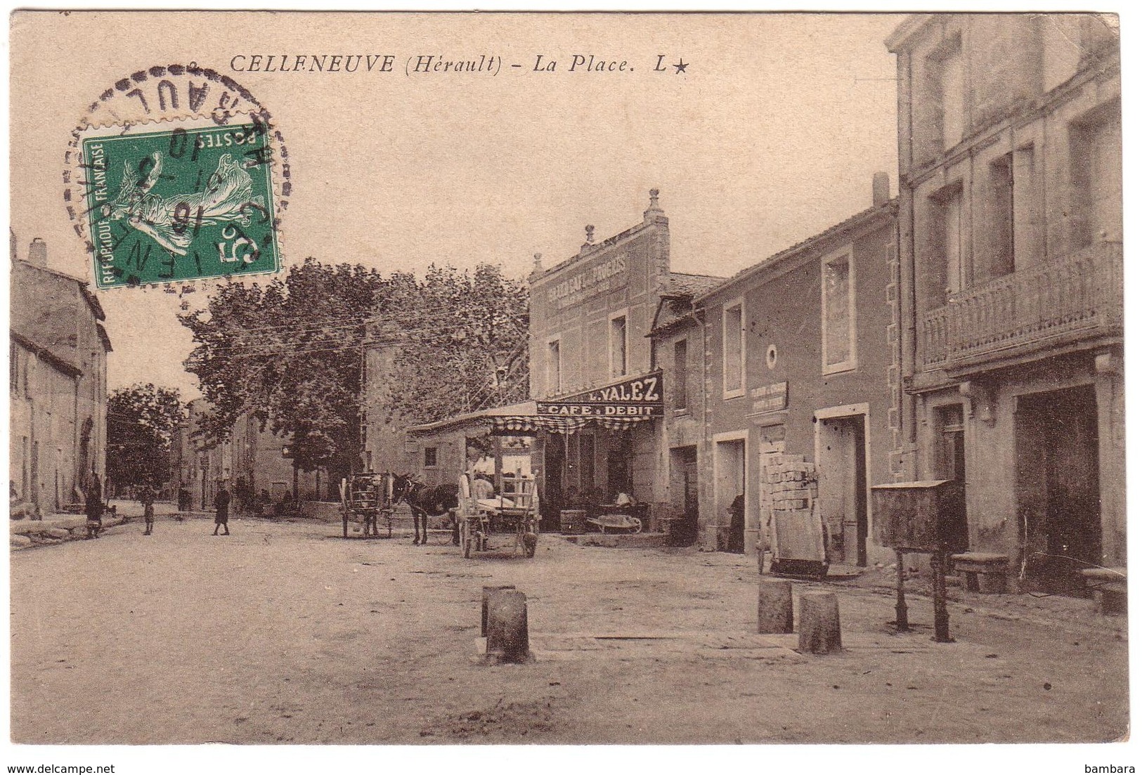 CELLENEUVE - La Place -  ( Café VALEZ ..) - Autres & Non Classés