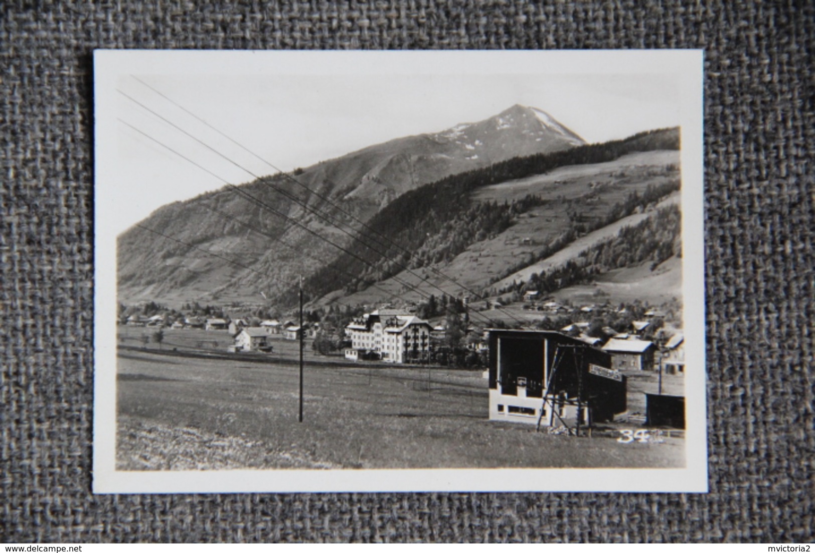 Carnet Complet De 10 Photographies De MORZINE ( REAL PHOTO) - Lieux