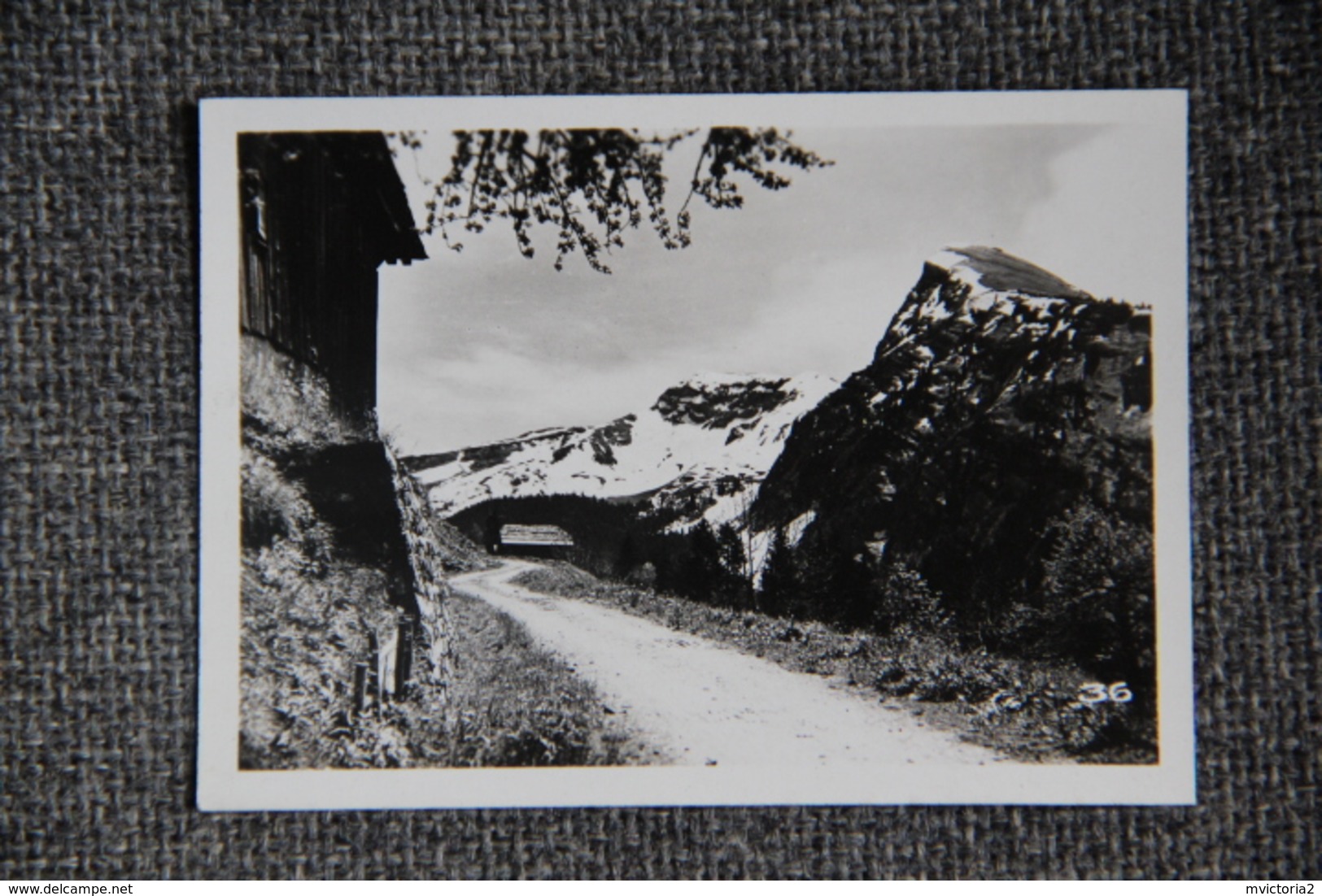 Carnet complet de 10 Photographies de MORZINE ( REAL PHOTO)