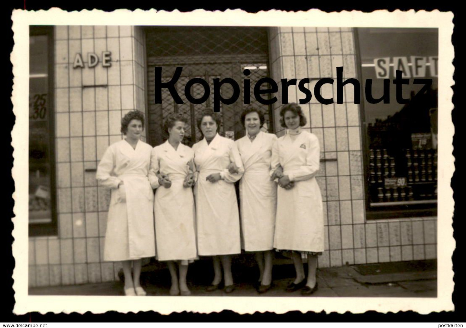 ALTES ORIGINAL FOTO AHAUS KONSUM SUPERMARKT VERKÄUFERINNEN VERKÄUFERIN LEBENSMITTEL SAFT KONSERVEN PHOTO 9 Cm X 6,2 Cm - Ahaus