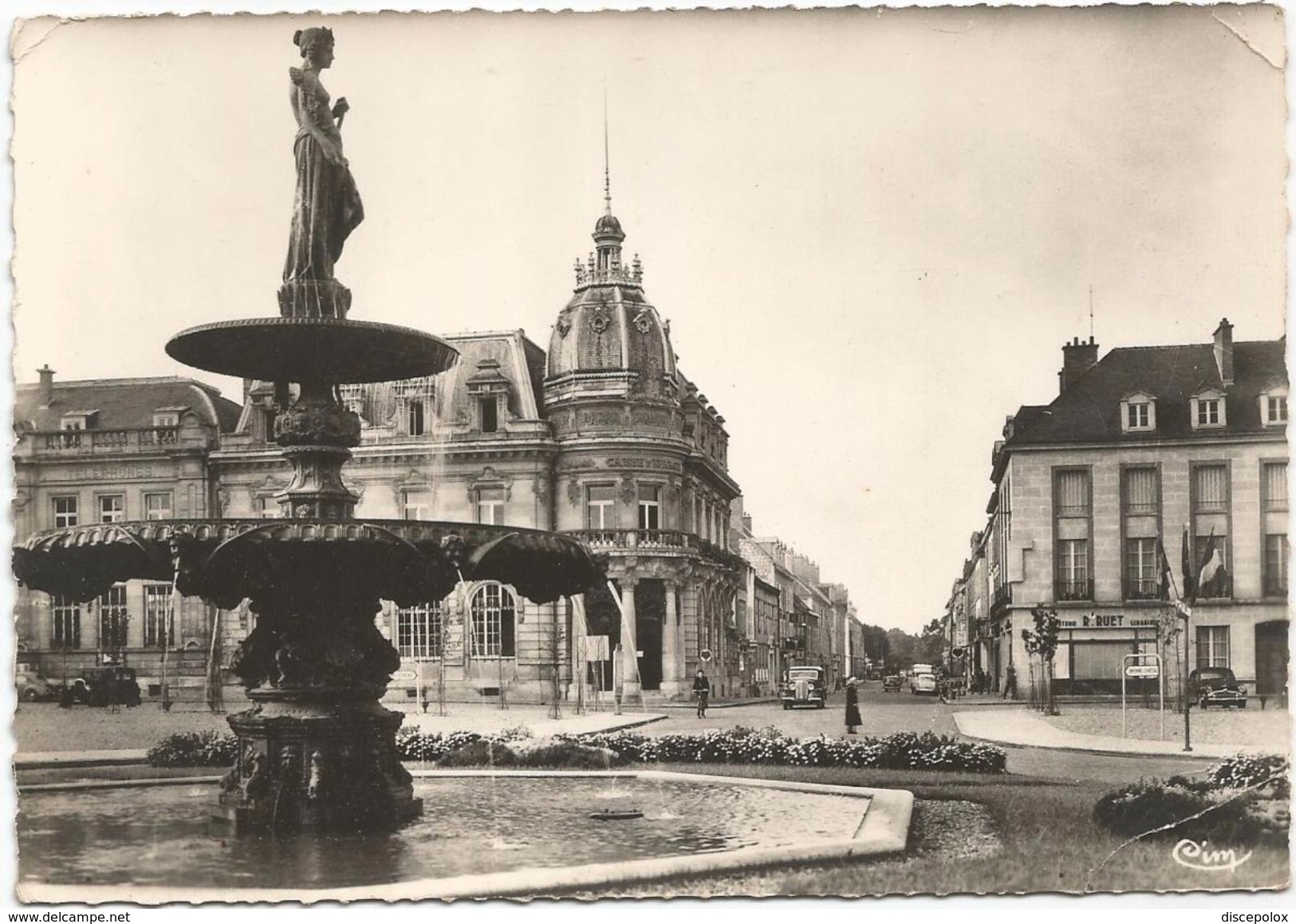 Z4278 Vitry Le François - La Place D'Armes. - Auto Cars Voitures / Viaggiata 1957 - Vitry-la-Ville