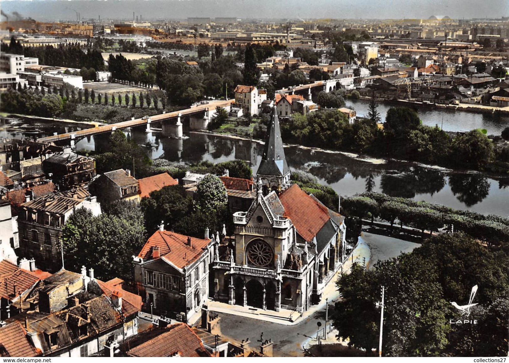 78-CHATOU- L'EGLISE NOTRE DAME VUE DU CIEL - Chatou