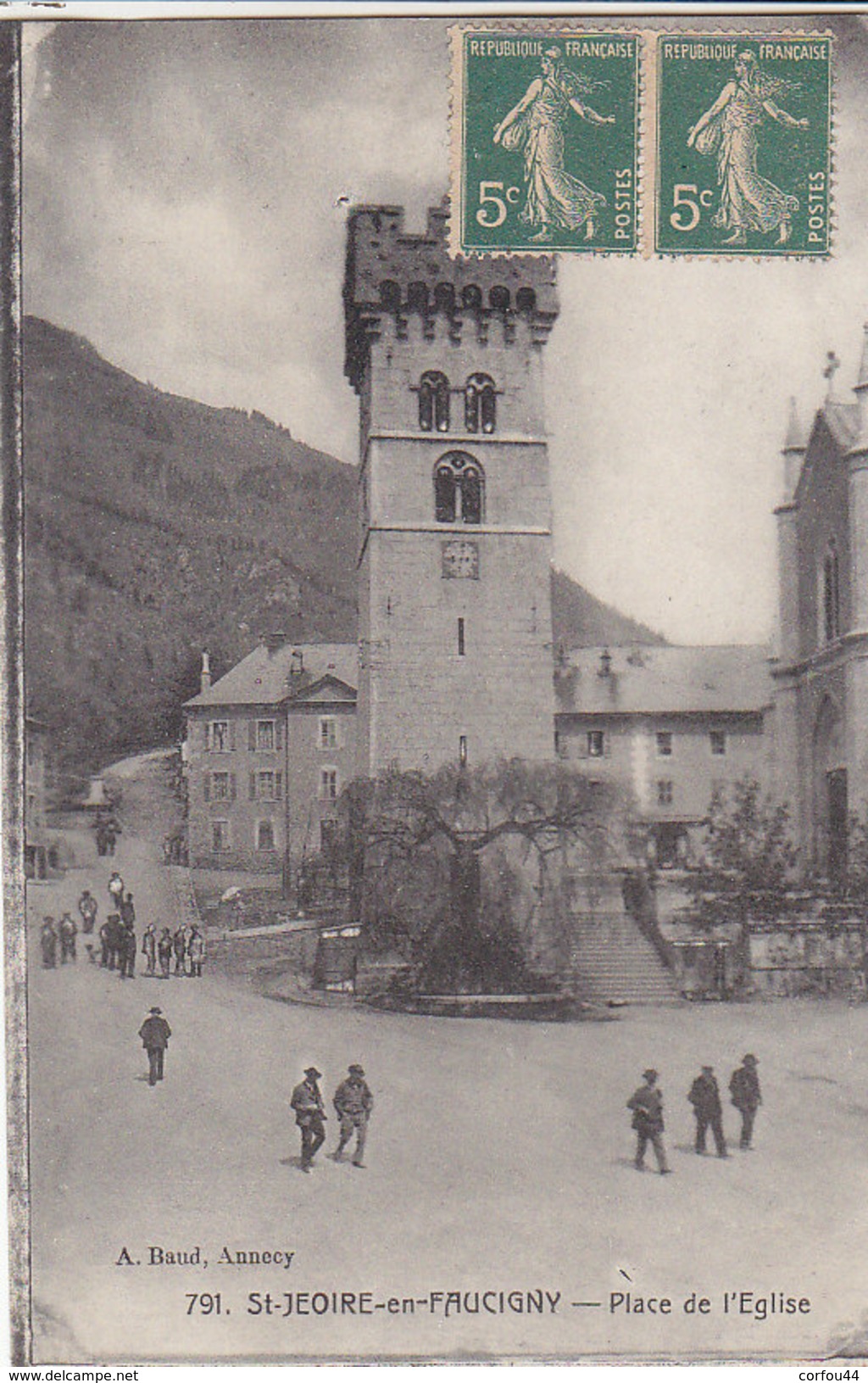 ST JEOIRE : La Place - Saint-Jeoire