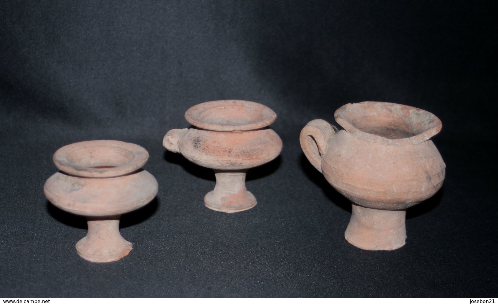 Ancien Petit Pot à Pied D'ouche Gallo-romain Jura Archéologie I Er III ème - Archaeology