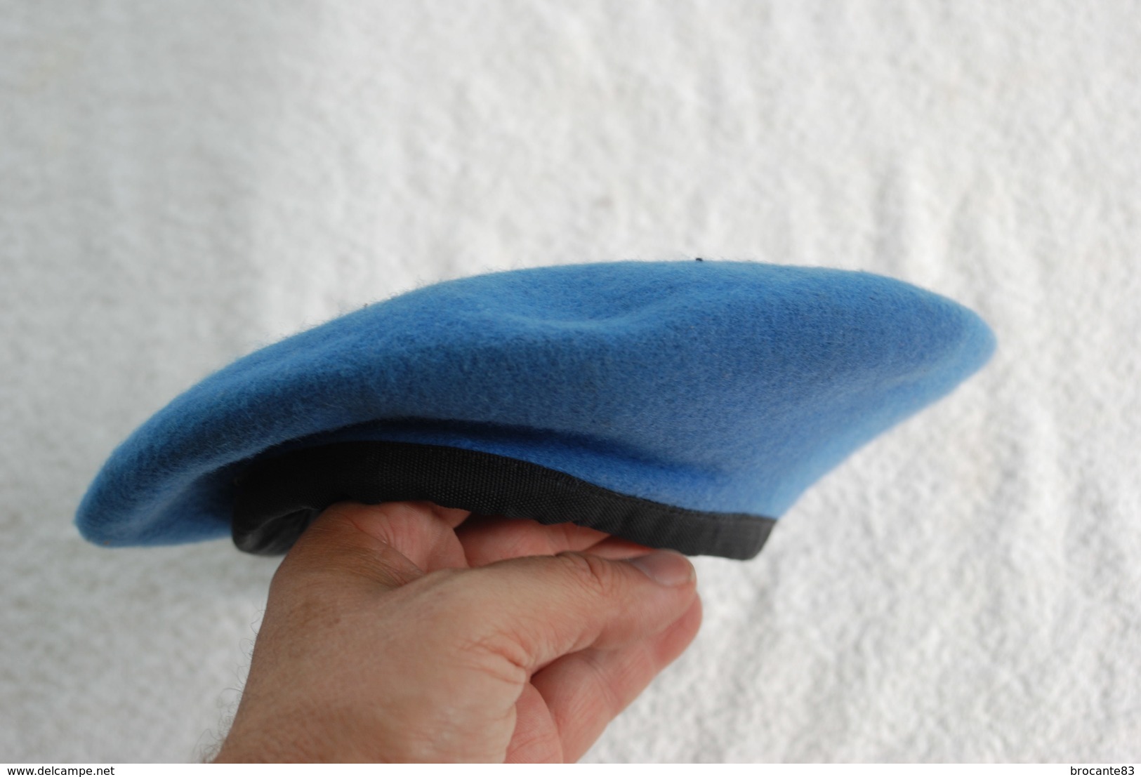 BERET BLEU DES NATIONS UNIS - Cascos