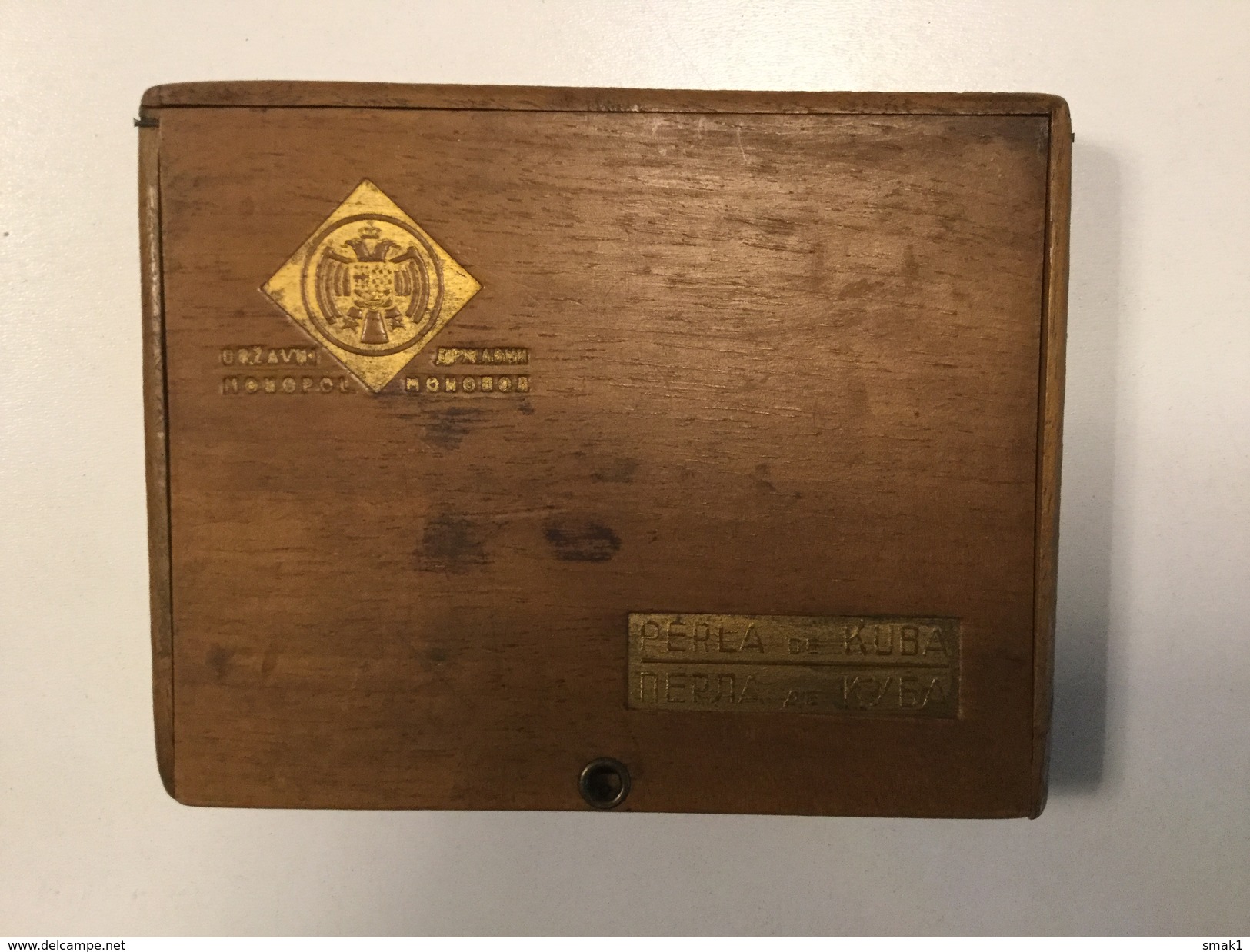 EMPTY CIGARE  BOX    MADE OF  WOOD   PERLA DE KUBA     DRZAVNI MONOPOL   YUGOSLAVIA - Sigarenkokers