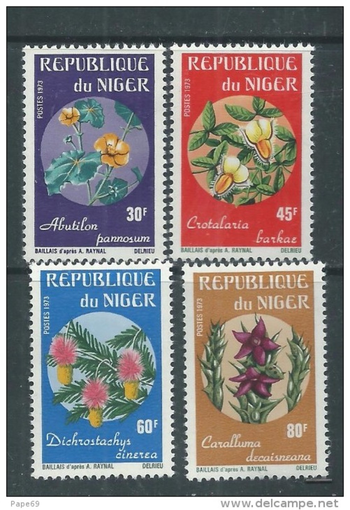 Niger N° 270 / 73  X  Fleurs D'Afrique, Les 4 Valeurs Trace De Charnière Sinon TB - Niger (1960-...)