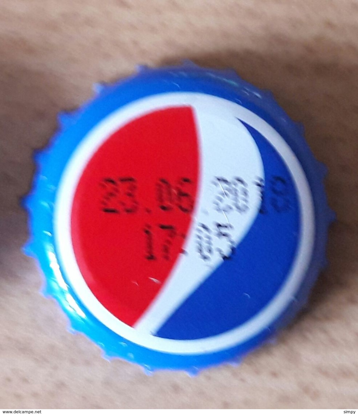 SLOVENIA  Bottle Caps Pepsi Cola - Autres & Non Classés