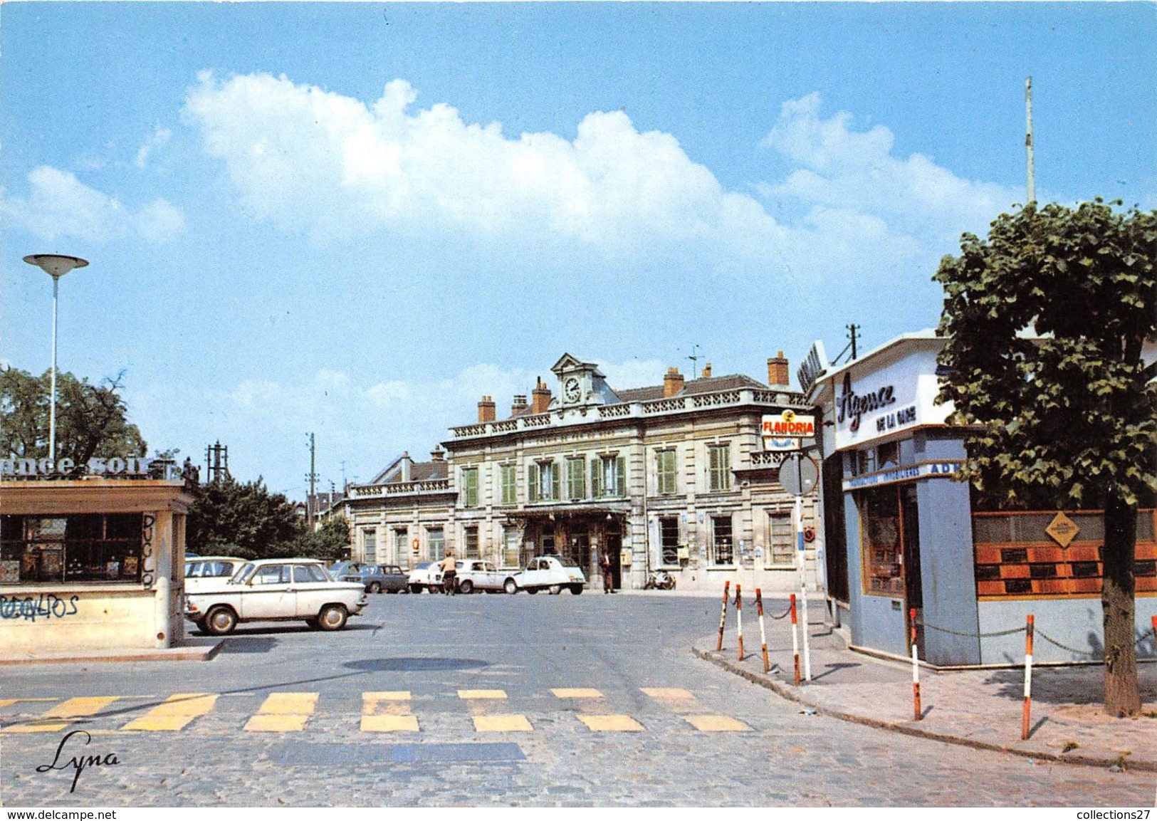 95-SANOIS- LA PLACE DE LA GARE - Sannois