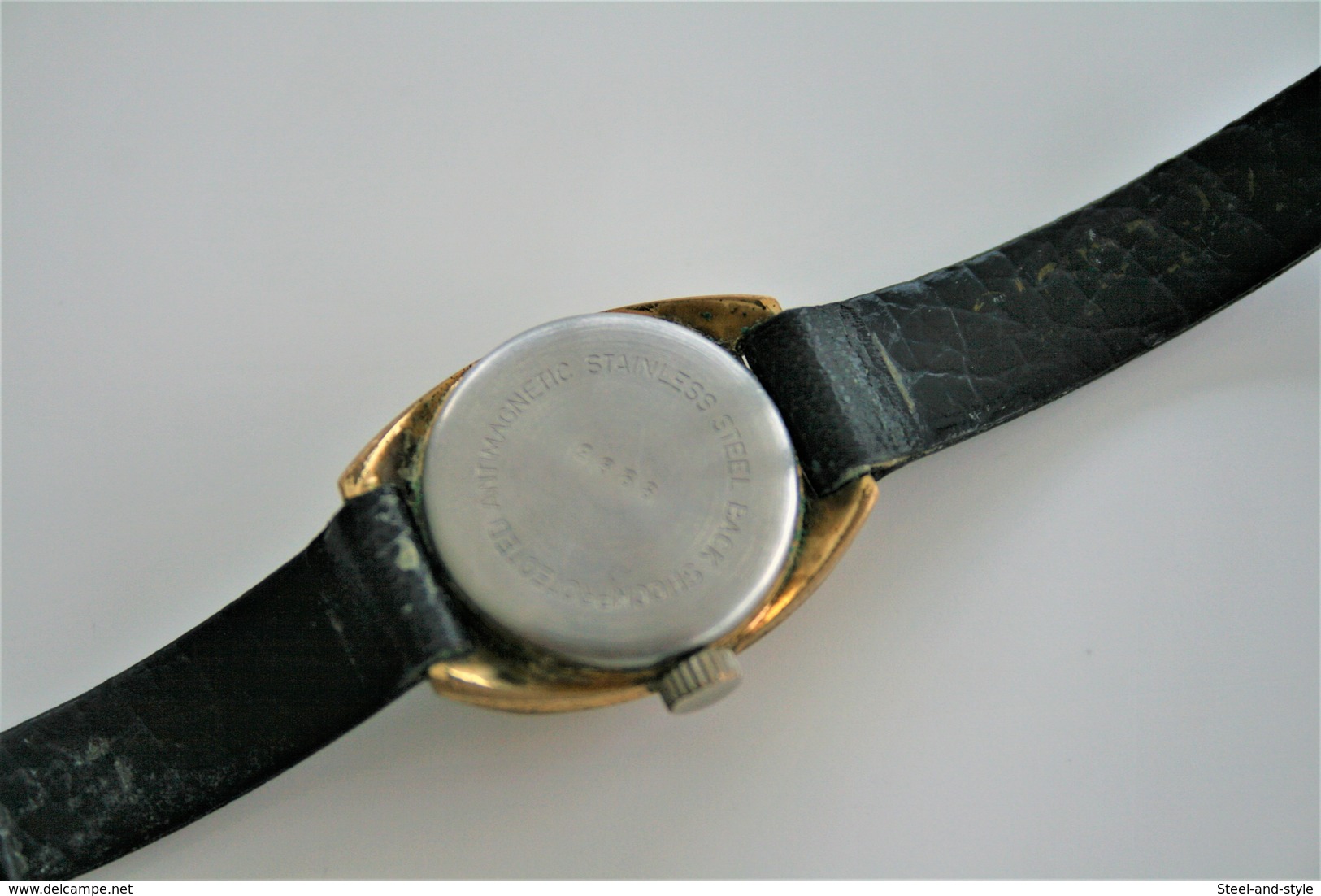 Watches : RODANIA VINTAGE  HAND WIND 17 JEWELS/RUBIS -  Nr. : 8883 - Original  - Running - Excelent Condition - Orologi Moderni