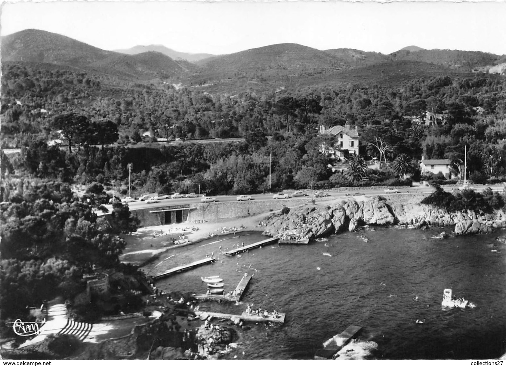 83-BOULOURISè LA PLAGE DU C.R.E.P.S. - Boulouris