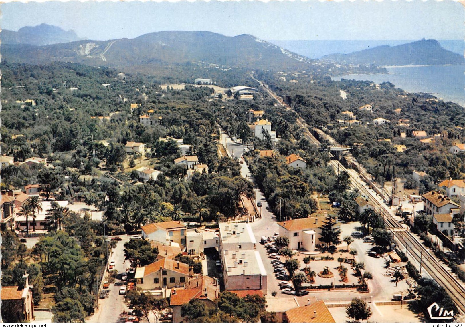 83-BOULOURIS- VUE AERIENNE GENERALE - Boulouris