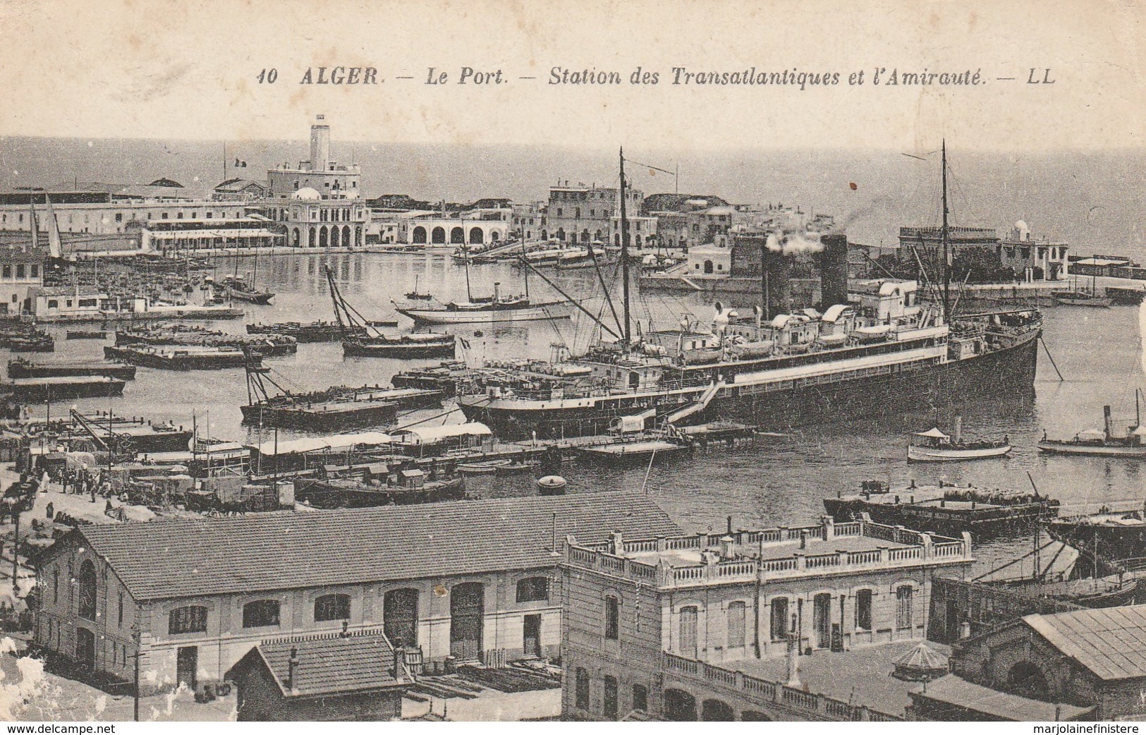 CPA - Algérie - ALGER -Le Port. - Station Des Transatlantiques Et L'Amirauté. LL N° 40 - Alger