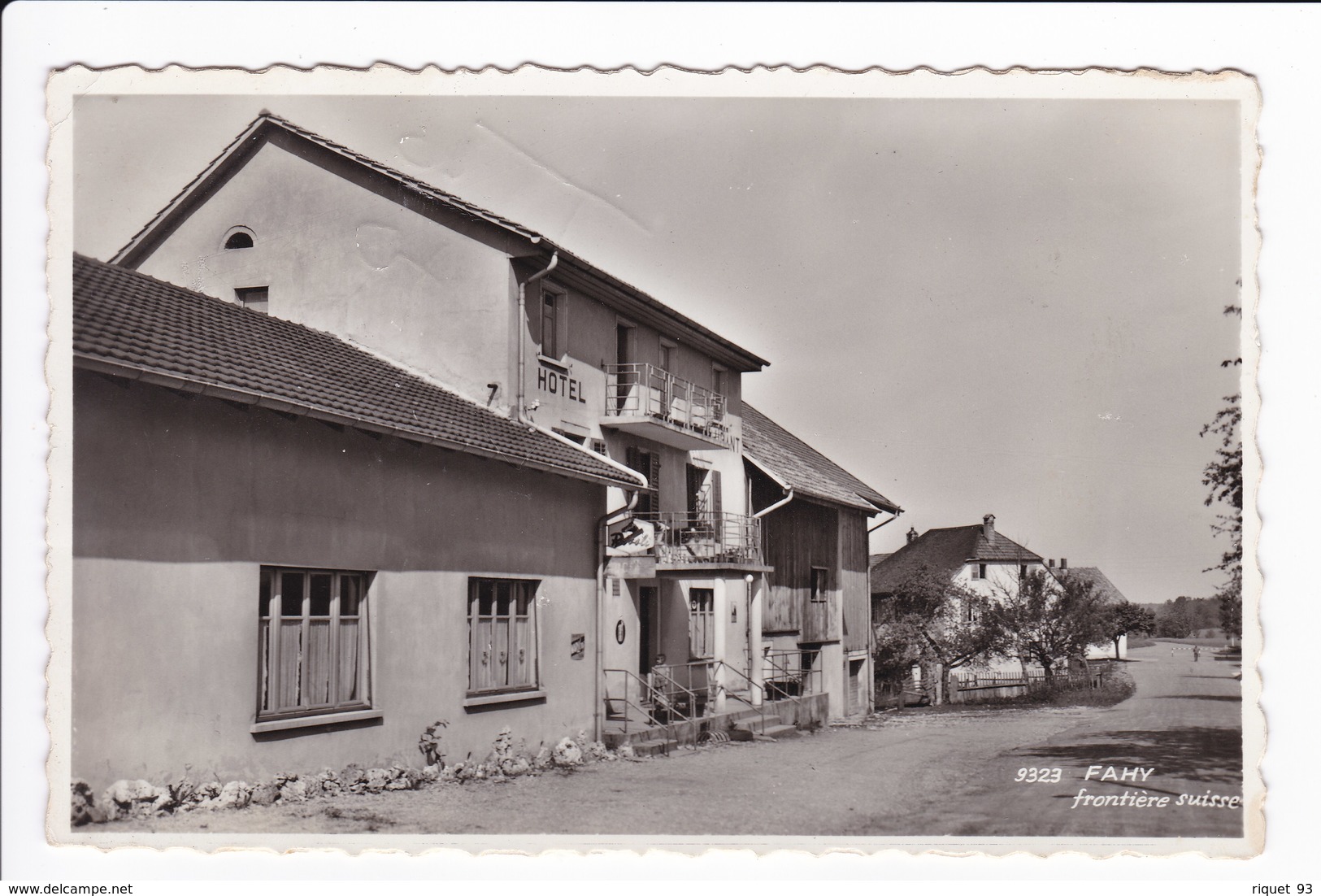 9323 - FAHY. Frontière Suisse - Hôtel Du Raisin - Fahy