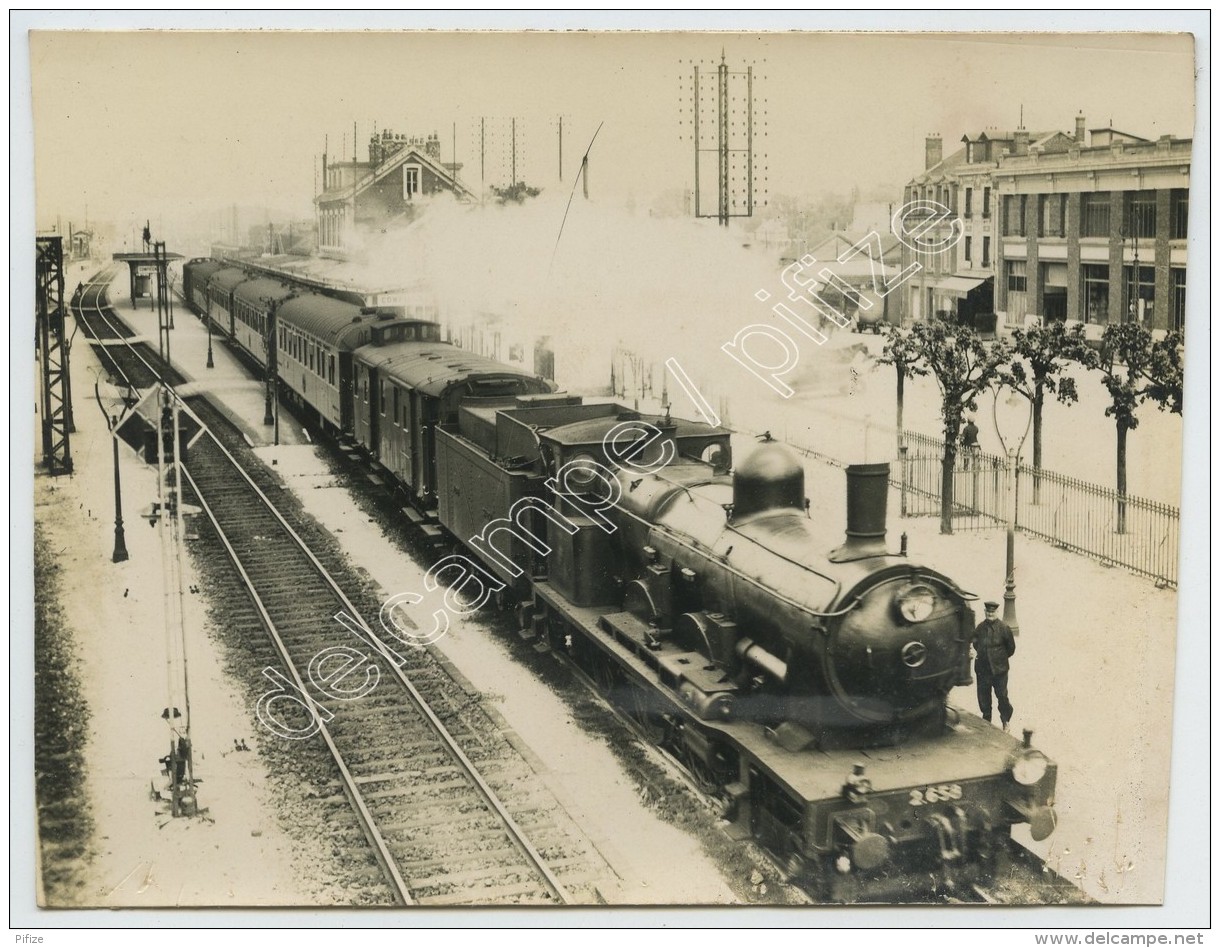 (Trains) Locomotive Atlantic Nord 2.658 En Gare De Compiègne. Vers 1925 D'après La Légende. - Trains