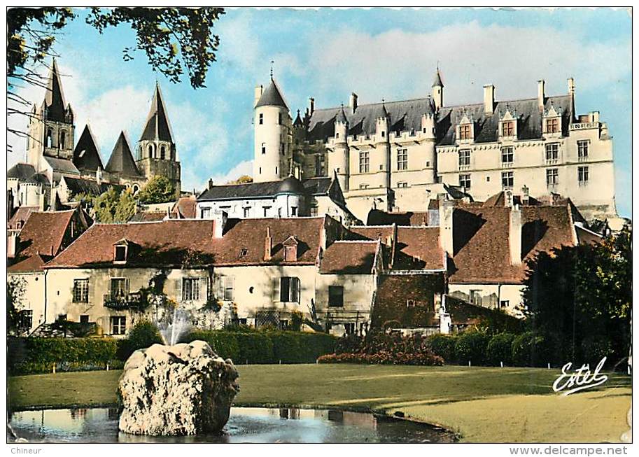 LOCHES VUE D'ENSEMBLE SUR LE CHATEAU ET LA CLIEGIALE SAINT OURS - Loches