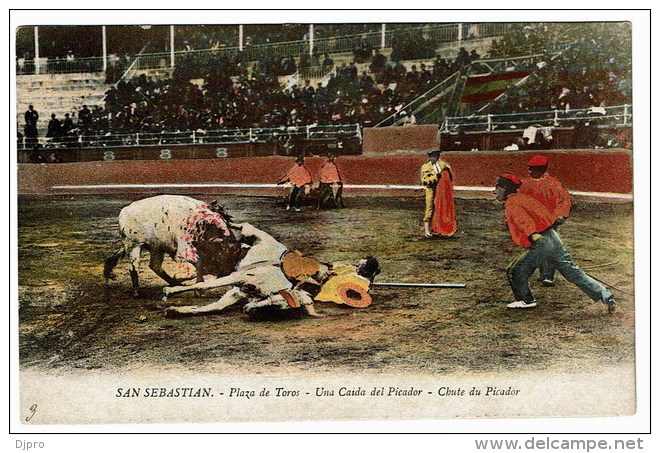 San Sebastian    Plaza De Toros Una Caida Del Picador - Corrida