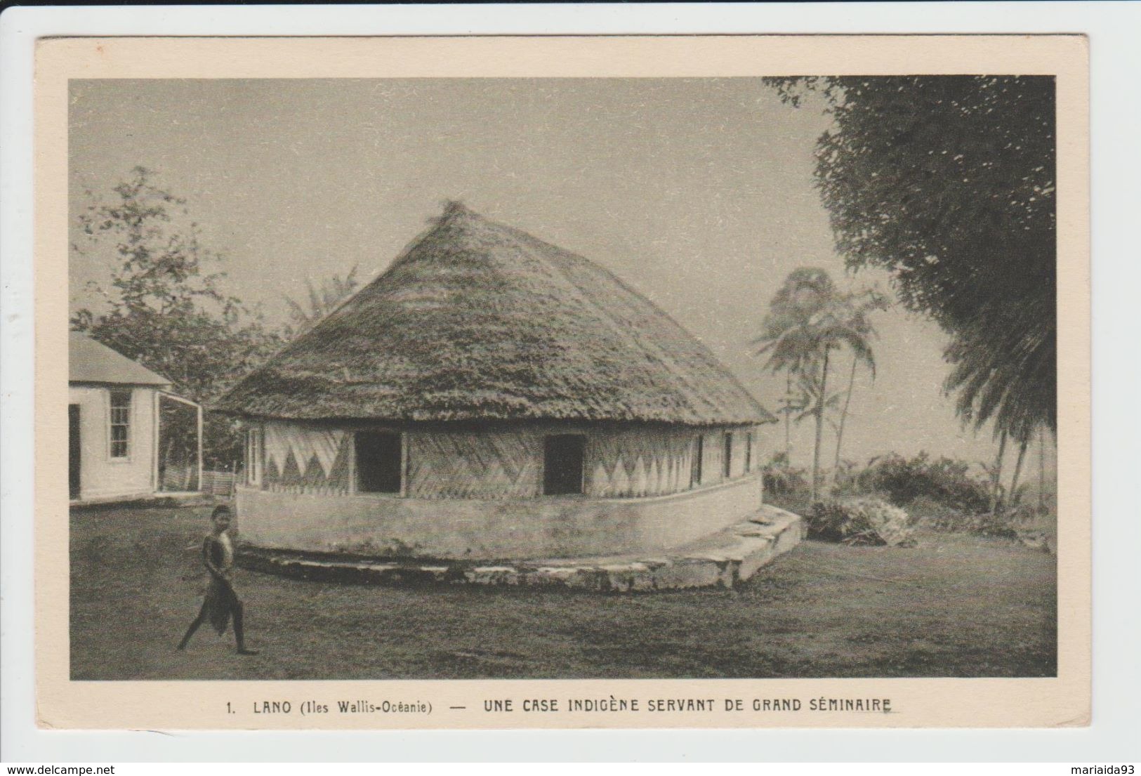 LANO - WALLIS ET FUTUNA - ILES WALLIS - UNE CASE INDIGENE SERVANT DE GRAND SEMINAIRE - Wallis En Futuna