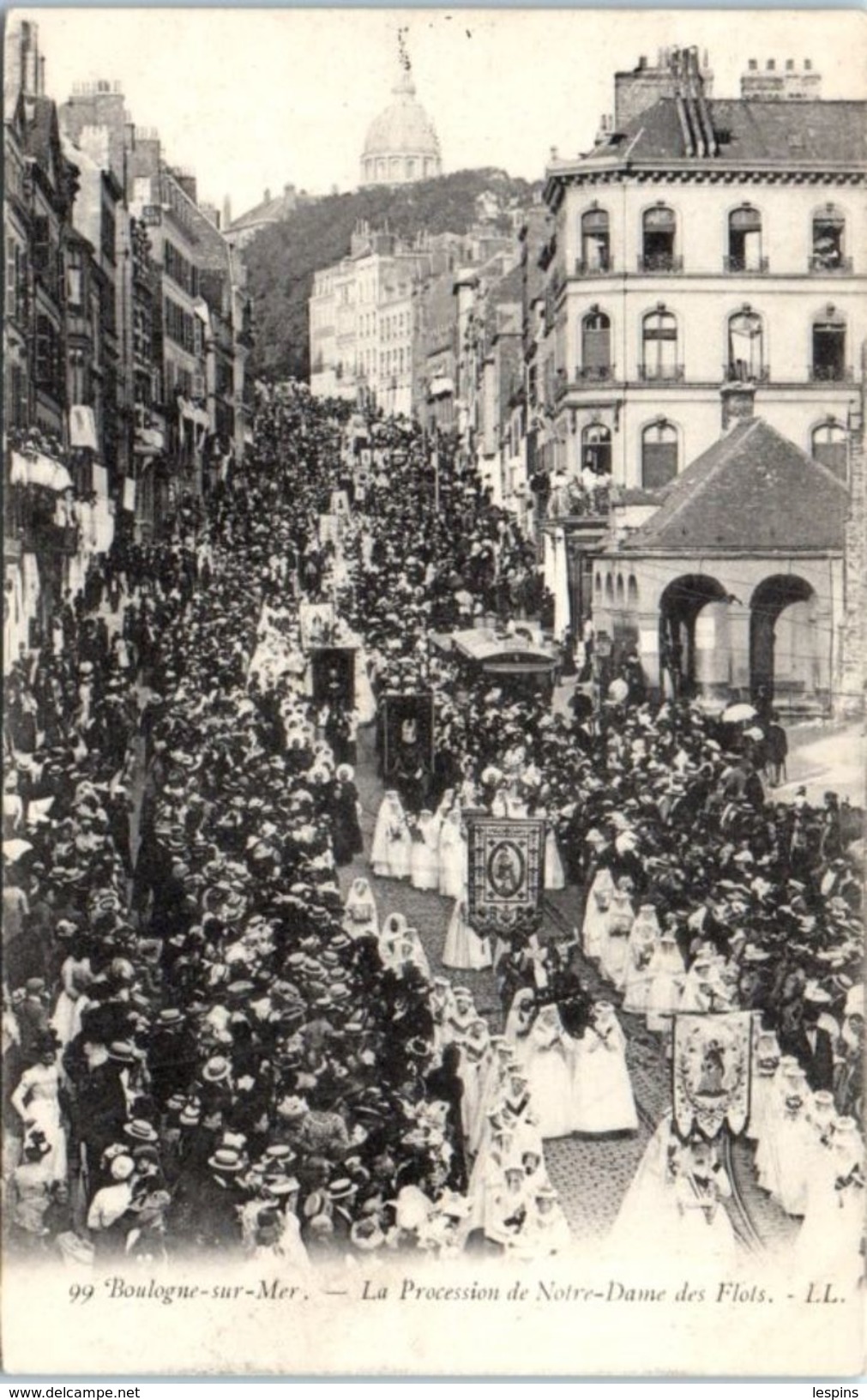 62 - BOULOGNE Sur MER --  La Procession De Notre Dame Des Flots - Boulogne Sur Mer