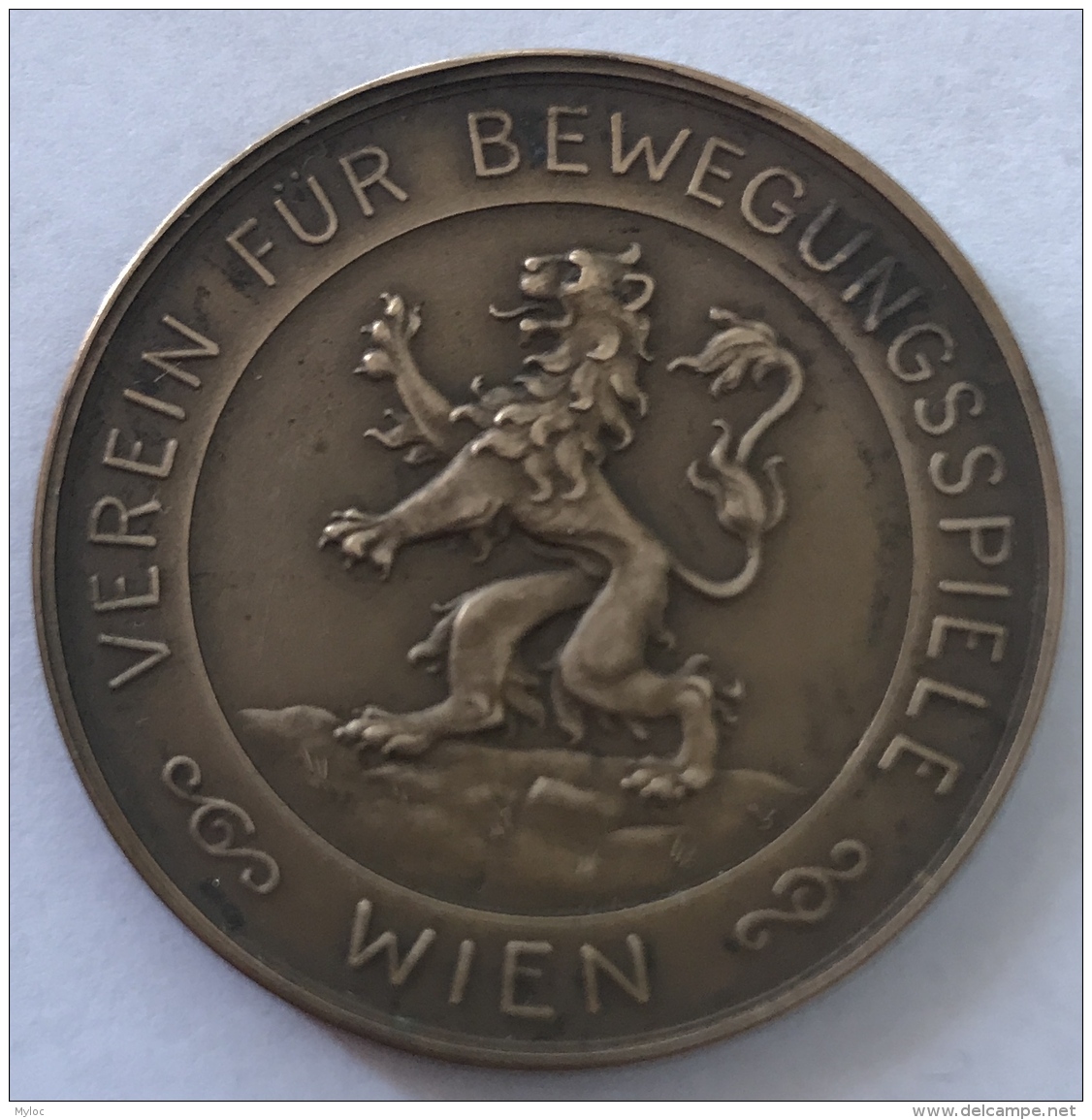 Medaille. Verein Fur Bewegungsspiele Wien. 32mm - Profesionales / De Sociedad