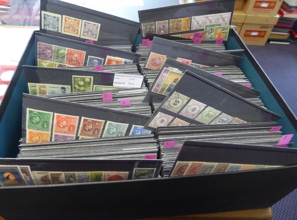 WORLD STAMPS Aden To Zanzibar M & U Range Housed On 100's Of Black Stock Cards In Alphabetical Order Incl. Singles, Full - Autres & Non Classés