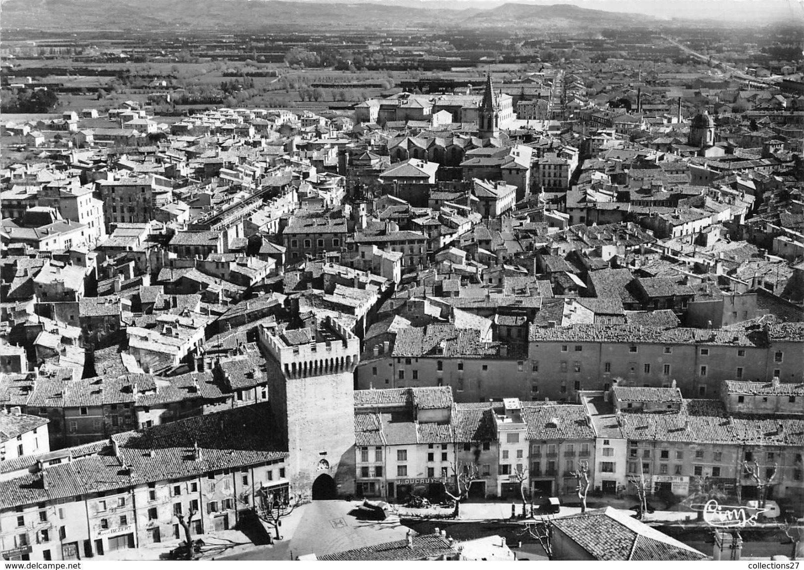 84-CARPENTRAS- VUE GENERALE AERIENNE - Carpentras