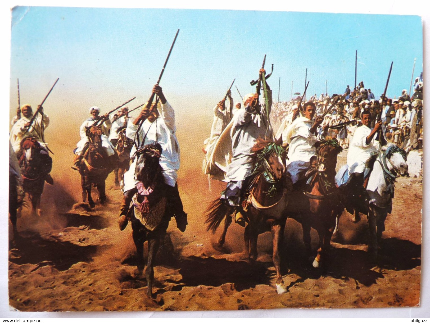 CPM MAROC SCENE ET TYPE FANTASIA CARTE POSTALE EDITIONS SOCHEPRESS 9.100 - Autres & Non Classés