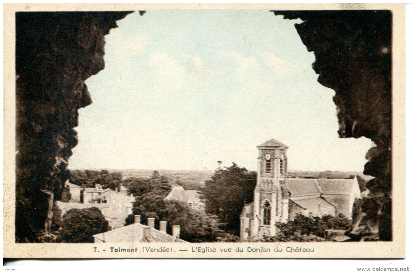 N°54924 -cpa Talmont -l'église Vue Du Donjon Du Château- - Talmont Saint Hilaire