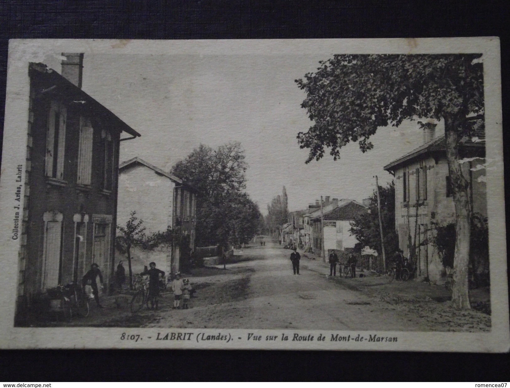 LABRIT (Landes) - VUE Sur La ROUTE De MONT-de-MARSAN - Animée - Voyagée Le 3 Novembre 1936 - Labrit