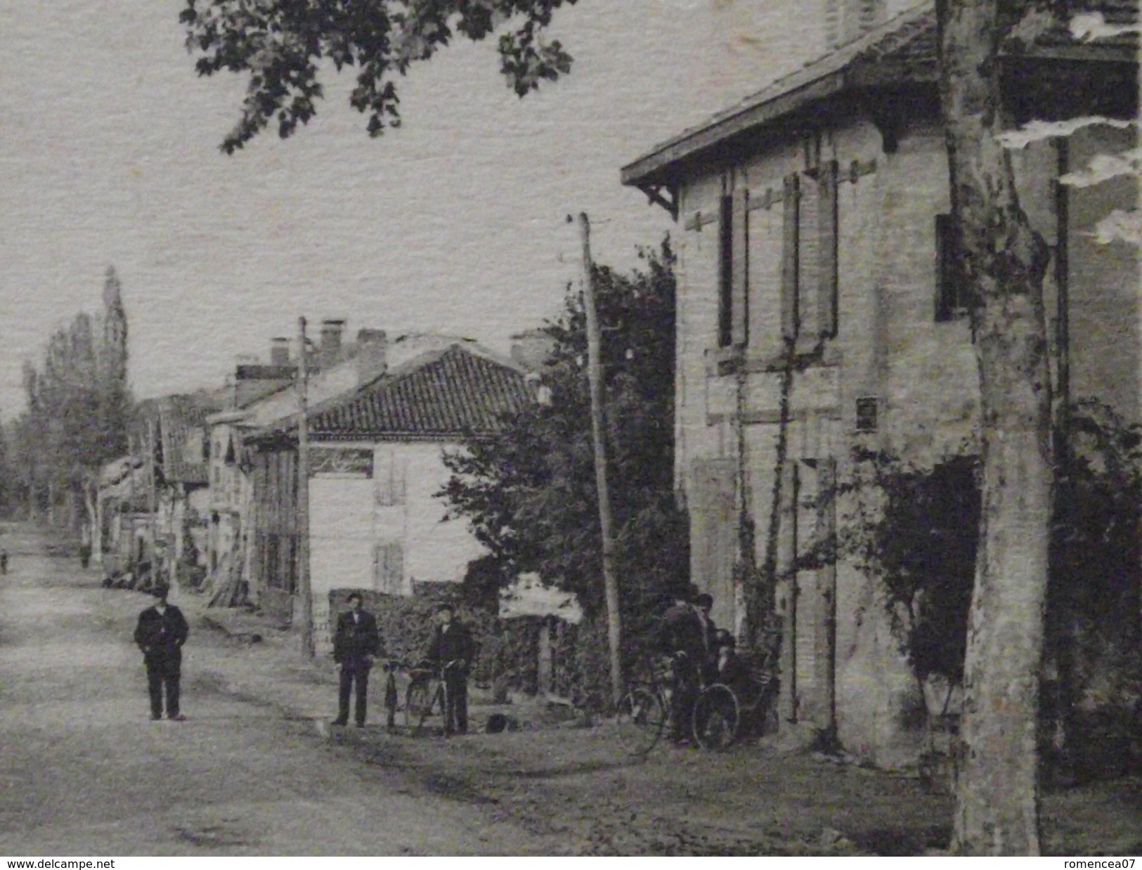 LABRIT (Landes) - VUE Sur La ROUTE De MONT-de-MARSAN - Animée - Voyagée Le 3 Novembre 1936 - Labrit