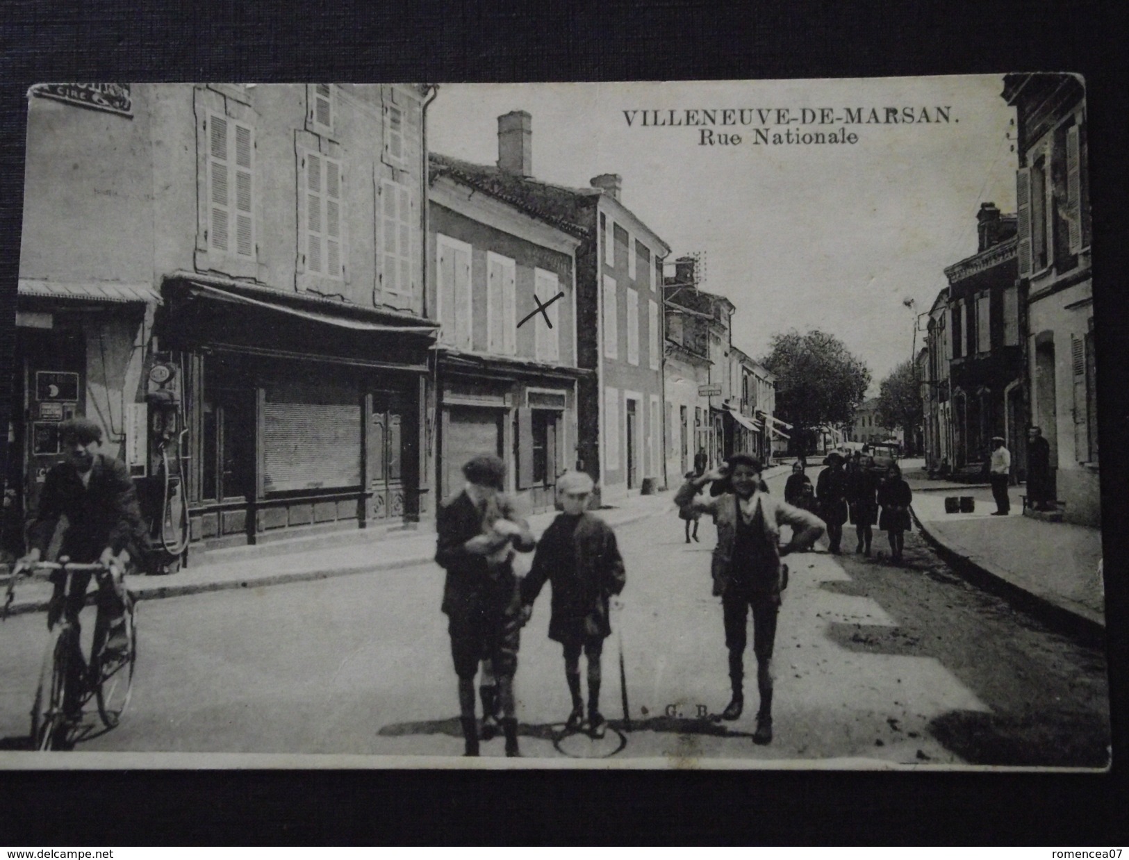 VILLENEUVE-de-MARSAN (Landes) - RUE NATIONALE - Commerces - Animée - Voyagée Le 3 Septembre 1930 - Villeneuve De Marsan