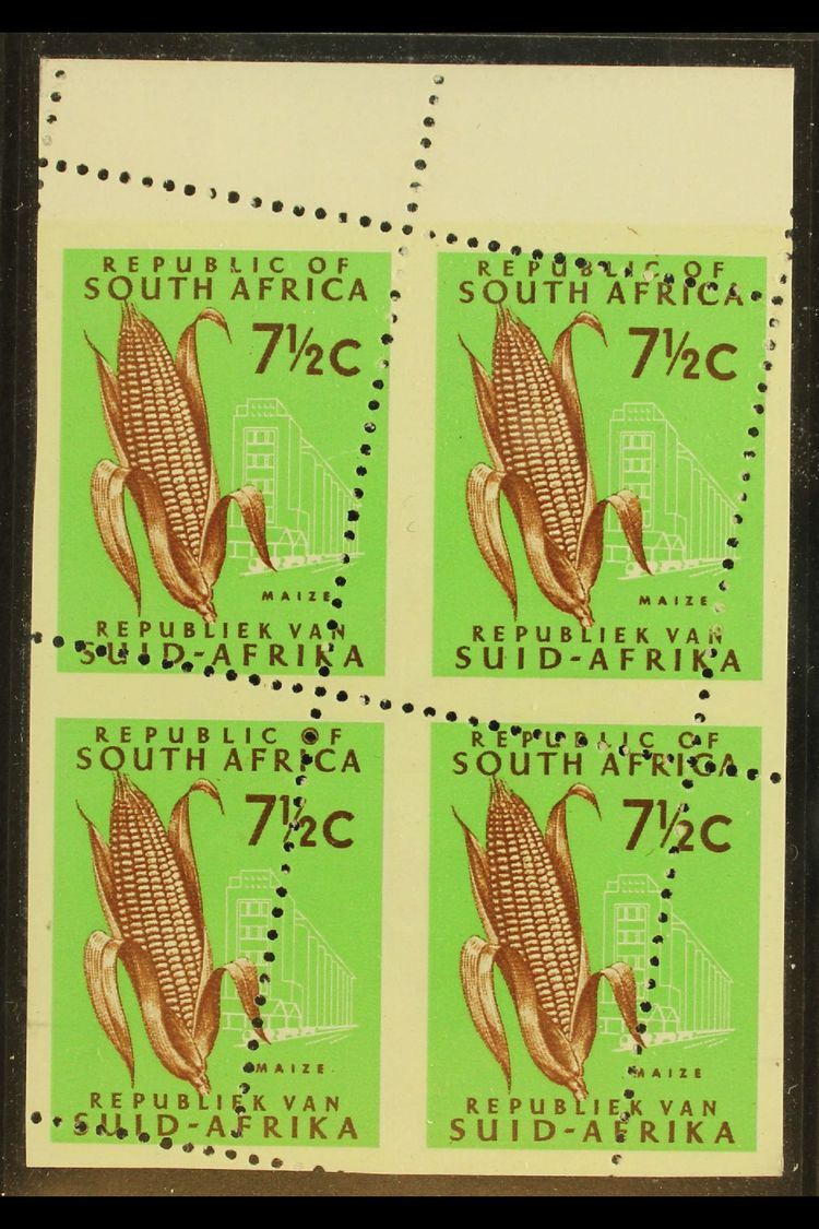 7821 RSA VARIETY 1969-72 7½c Yellow-brown & Bright Green, Phosphor Bands Issue (Harrison, 3mm), GROSSLY MISPERFORATED BL - Unclassified
