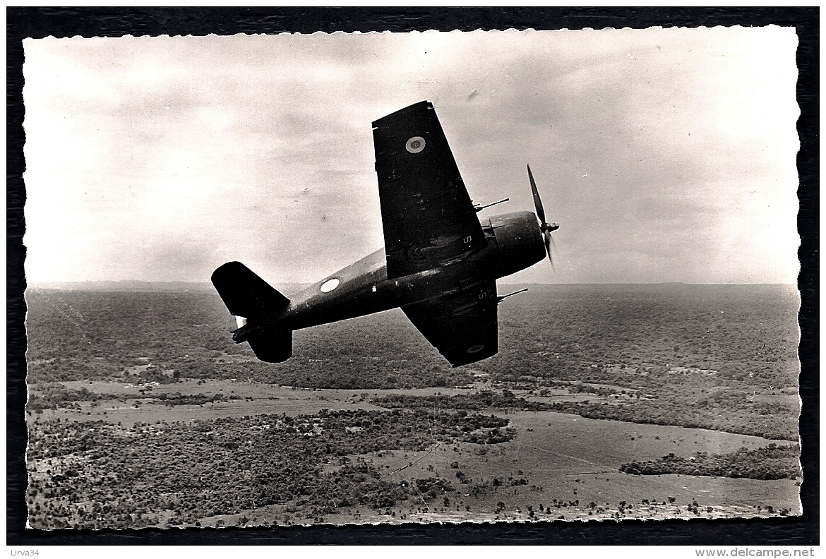 CP-PHOTO FRANCE- AVIATION- ARMÉE DE L'AIR EN INDOCHINE- UN HELLCAT EN MISSION PRES DE BARIA- TRES GROS PLAN - 1946-....: Moderne