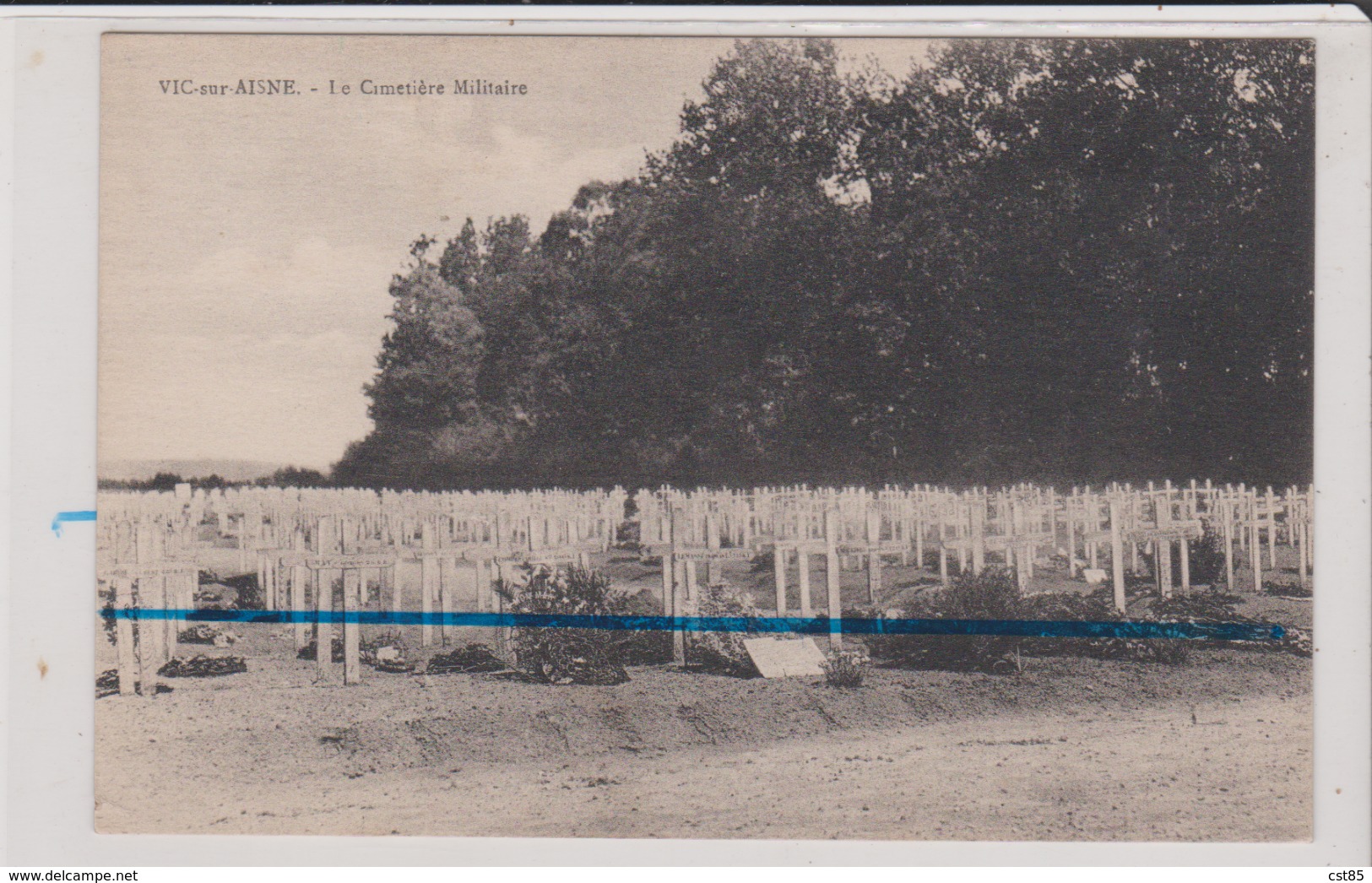 CPA - VIC SUR AISNE - Le Cimetière Militaire - Vic Sur Aisne