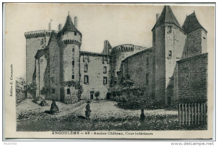 (S6-55) Angoulème - Ancien Chateau Cour Intérieure - Angouleme
