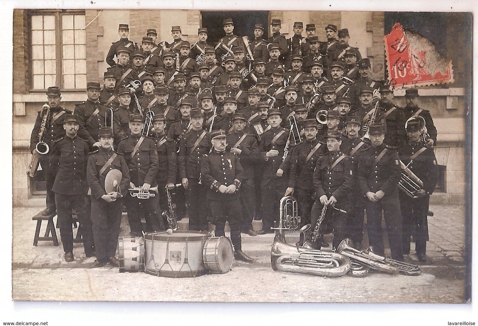 CPA 45 MONTARGIS CARTE PHOTO FANFARE MILITAIRE TRES BELLE ANIMATION RARE BELLE CARTE !! - Montargis