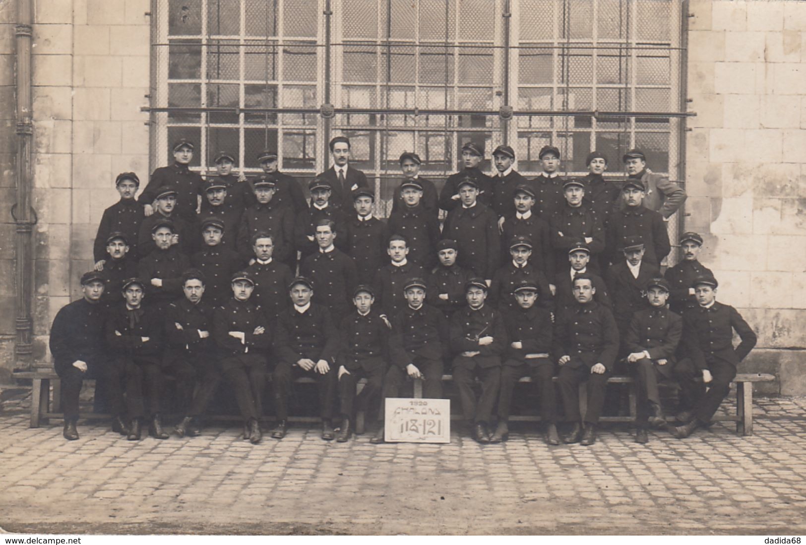 CARTE PHOTO - CHÂLONS-SUR-MARNE - CHAMPAGNE - ÉCOLE D'ARTS-ET-MÉTIERS - PROMOTION 118-121 - Châlons-sur-Marne