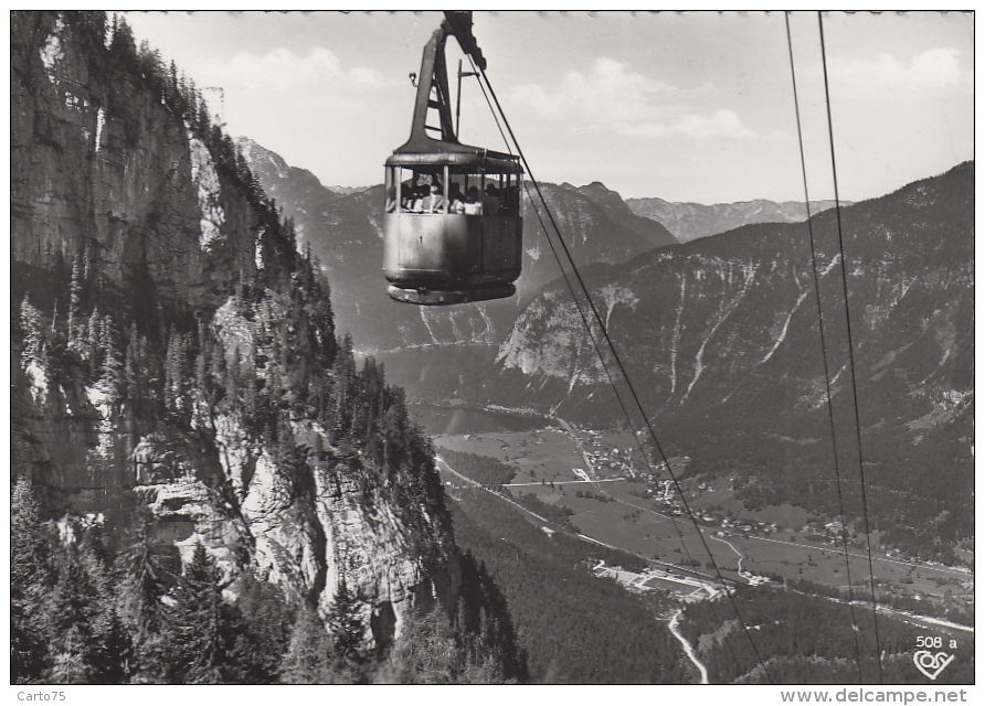 Autriche - Dachstein-Seilbahn - Blick Auf Obertraun Und Hallstätter See - Télécabine - Hallstatt